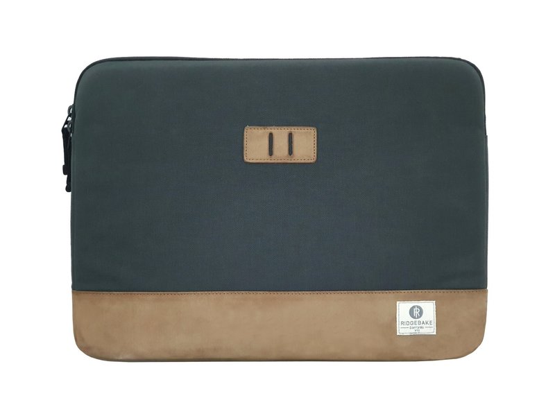 Urbane Laptop Case (15-inch)