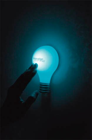 Illuminating Lightbulb Pushlight